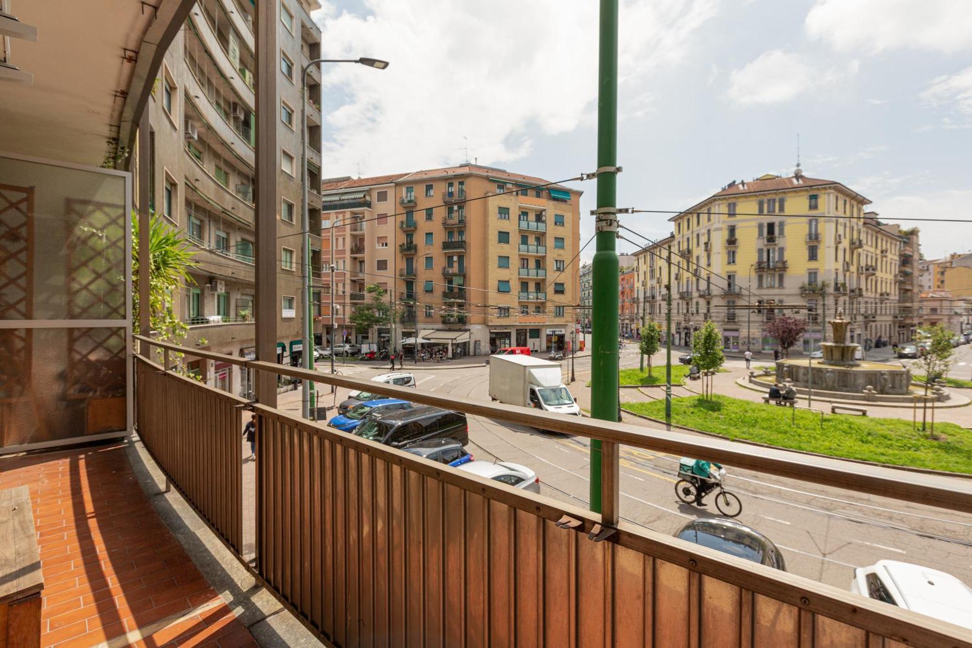 Bovisa Politecnico - Spacious Apt With Balcony! Apartment Milan Exterior photo